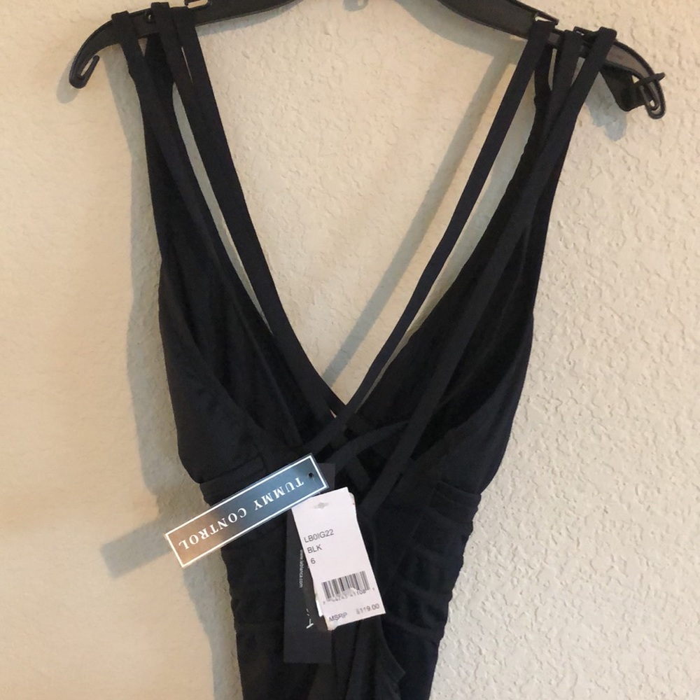 LA BLANCA Island Goddess Multi-Strap Cross-Back - Picture 5 of 16